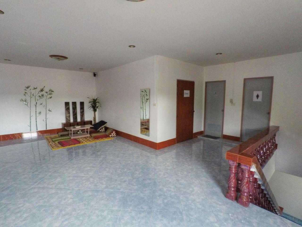 Baan Kai Hostel Baan Khai Екстериор снимка